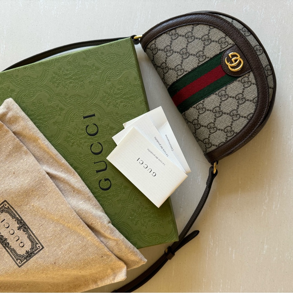 NEW w/ tags, box & dust bag! ❤️ Gucci’s Ophidia GG Supreme Crossbody - Picture 2 of 7